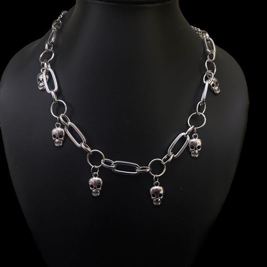 Tarnish proof designer silver chain with skull pendants - shop affordable, unisex gothic jewelry online India - perfect for lovers of alt, punk and y2k fashion 